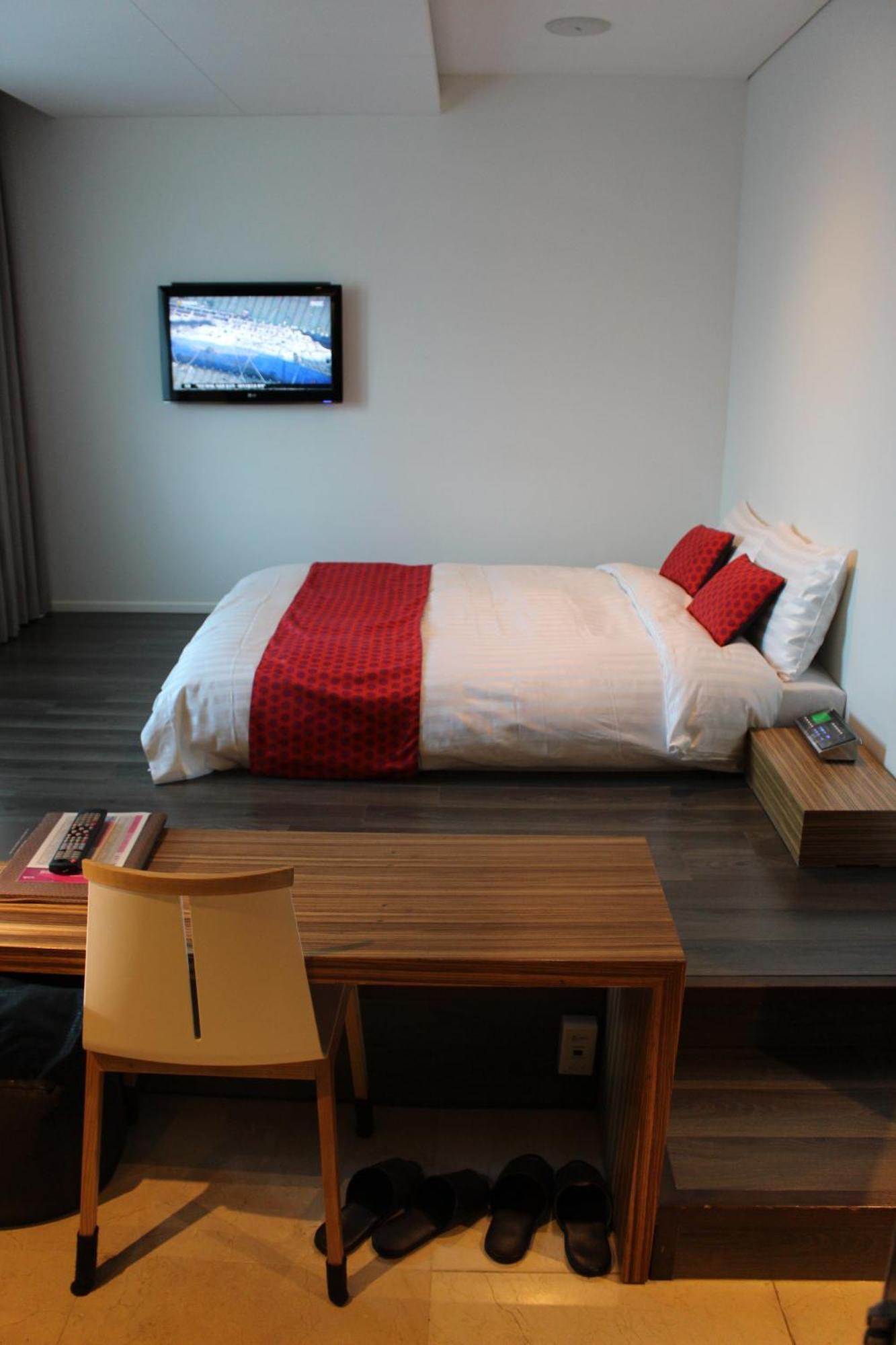 Hotel Matthieu Yeosu Quarto foto